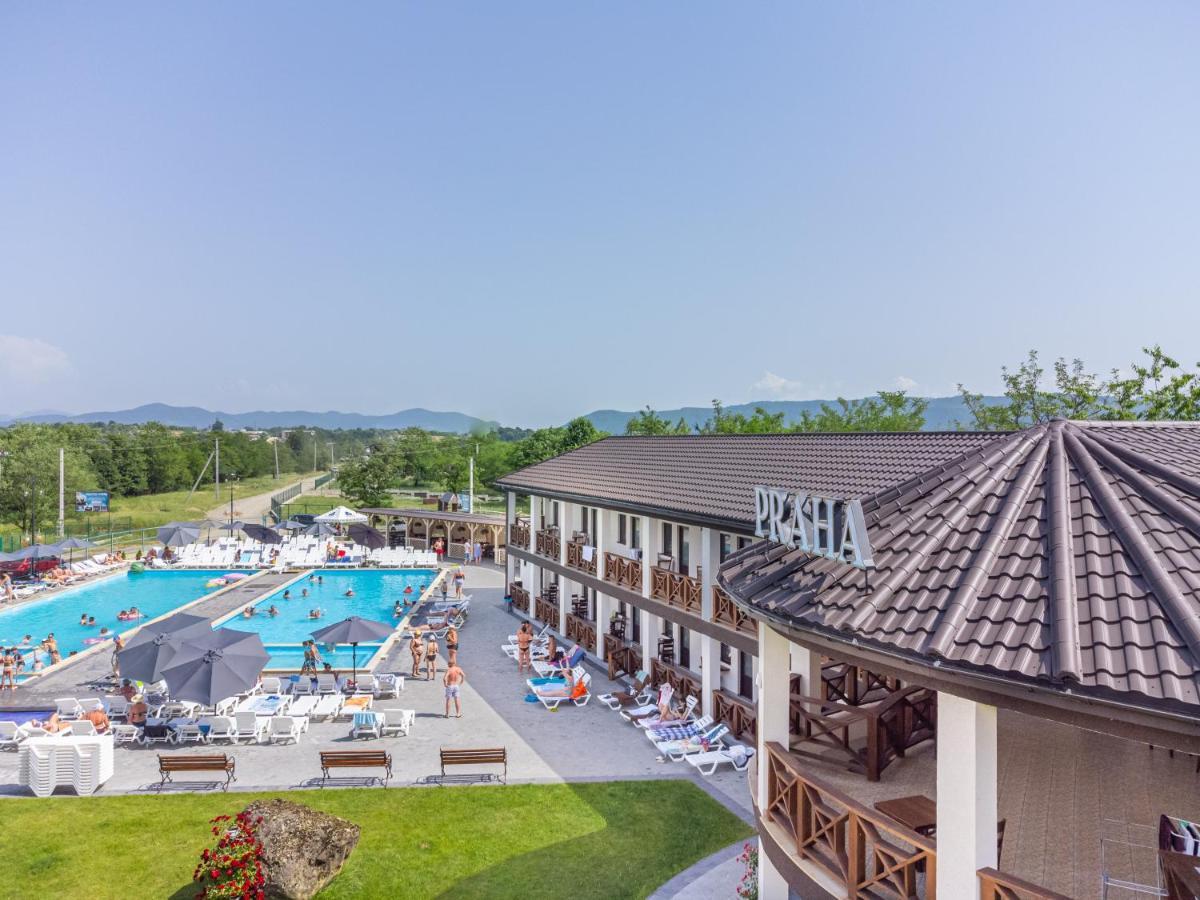 Praha Hotel Солотвино Екстериор снимка