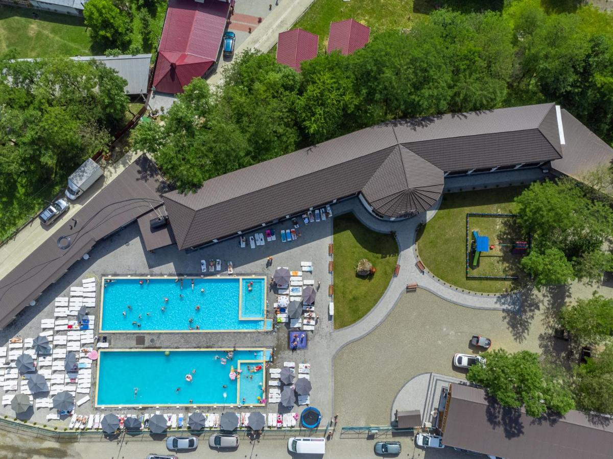 Praha Hotel Солотвино Екстериор снимка