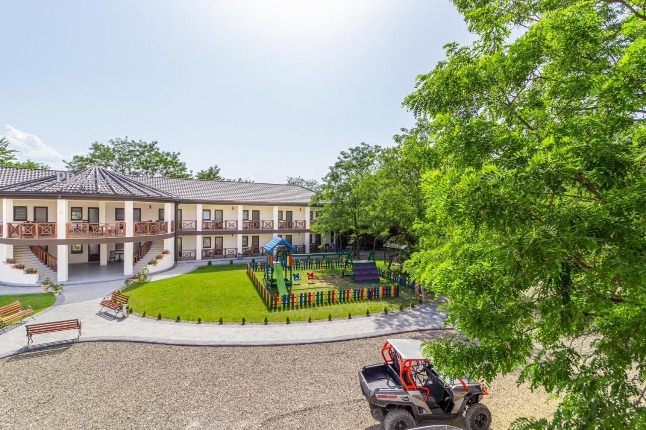 Praha Hotel Солотвино Екстериор снимка